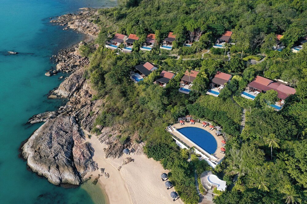 Aerial view of the coastal resort and its buildings in Koh Samui